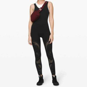lululemon Reveal Onesie - Black - 6